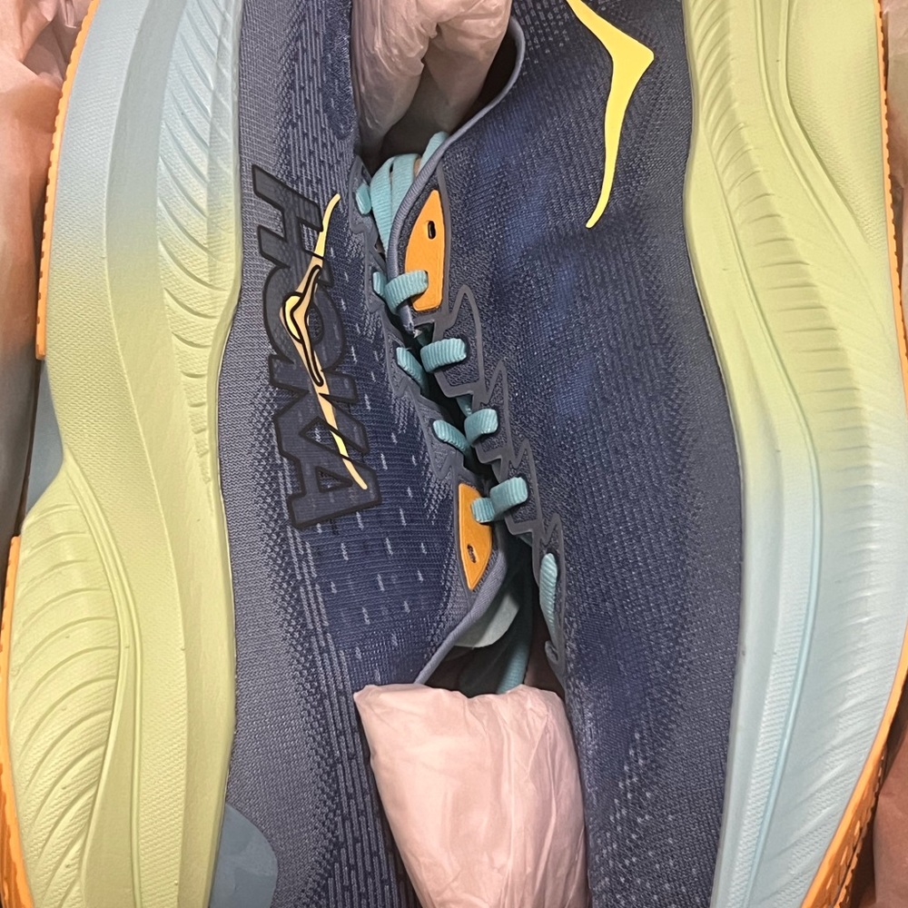 Hoka Men’s Mach 6